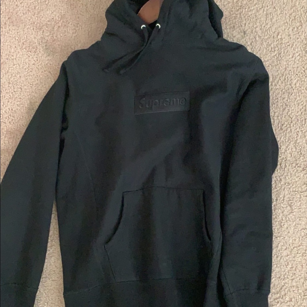 Supreme Black on Black Box logo Hoodie